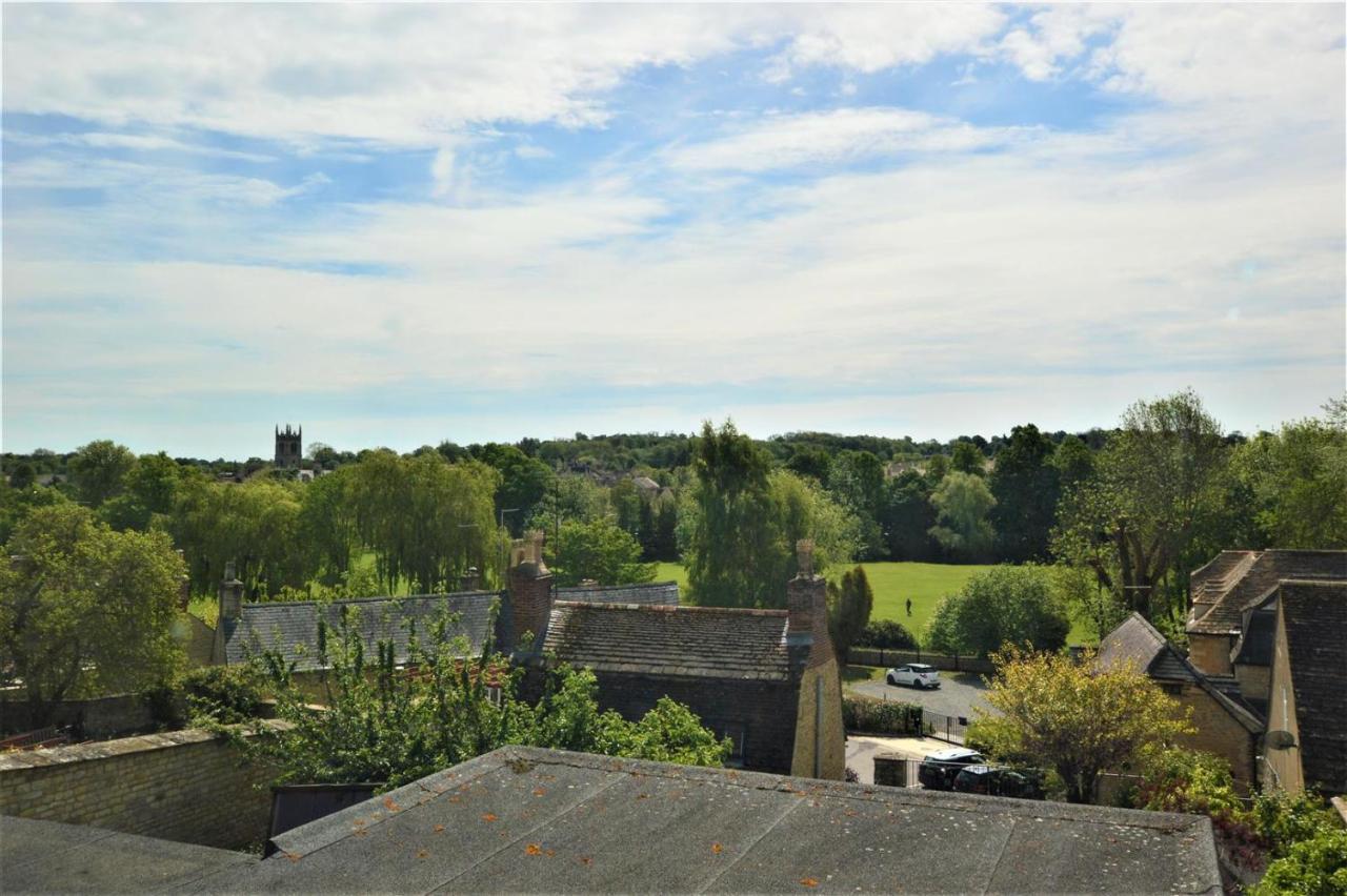 Meadow House Villa Stamford Luaran gambar